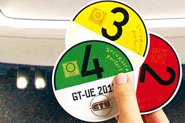 Nur noch gelbe und rote Umweltplaketten?