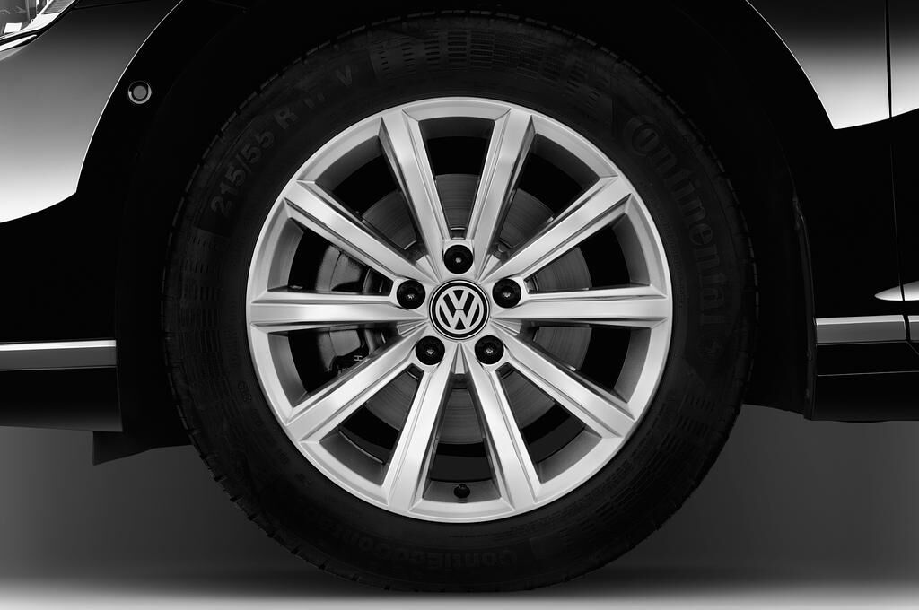 Volkswagen Passat Variant (Baujahr 2020) Business 5 Türen Reifen und Felge