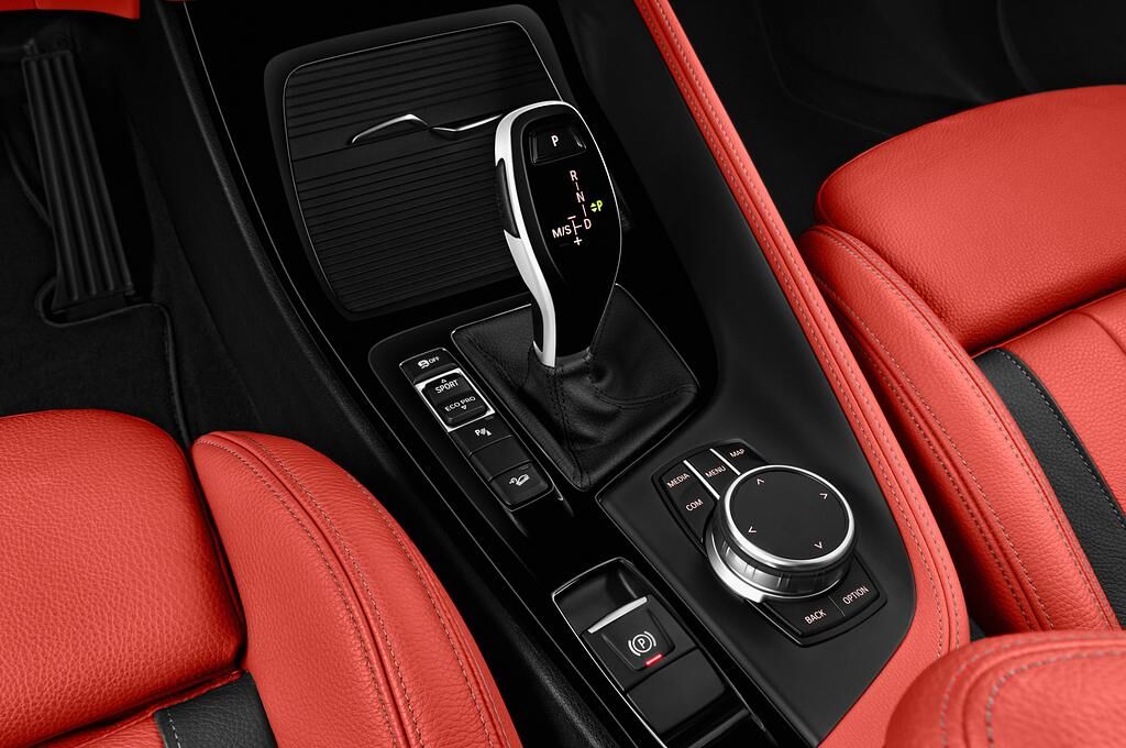 BMW X2 (Baujahr 2019) M35 5 Türen Schalthebel