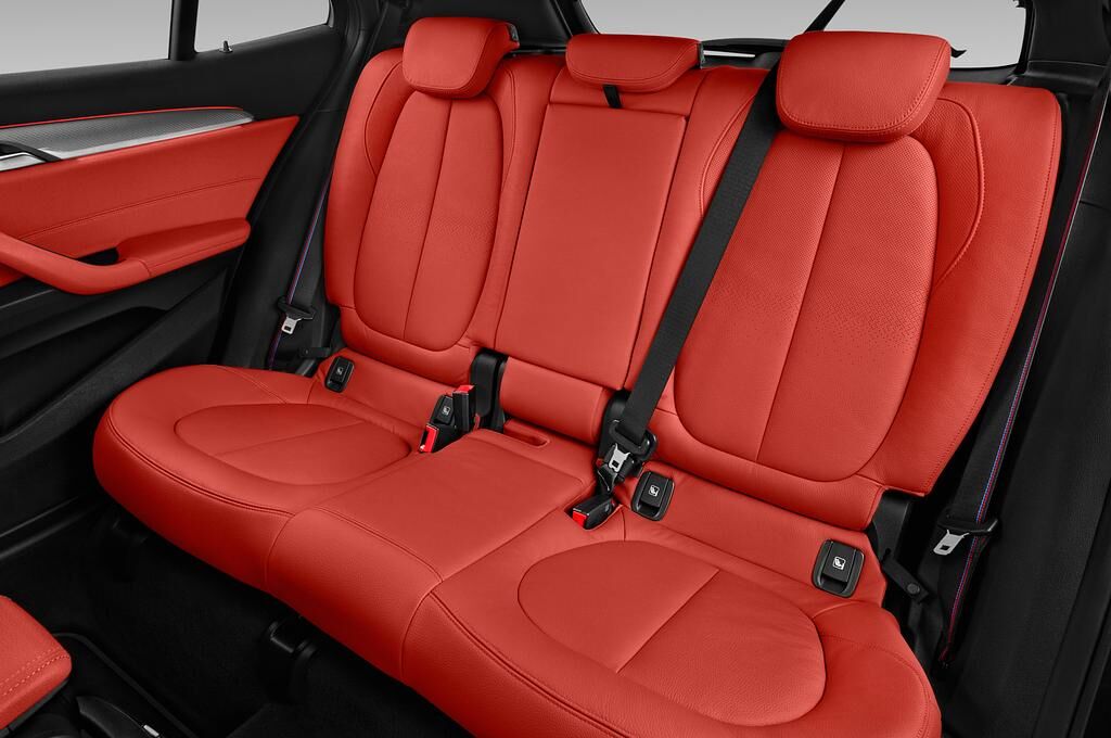 BMW X2 (Baujahr 2019) M35 5 Türen Rücksitze