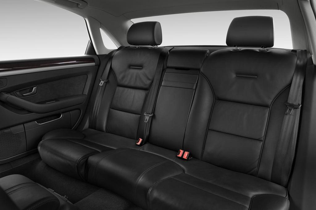 Audi A8 L (Baujahr 2010) - 4 Türen Rücksitze