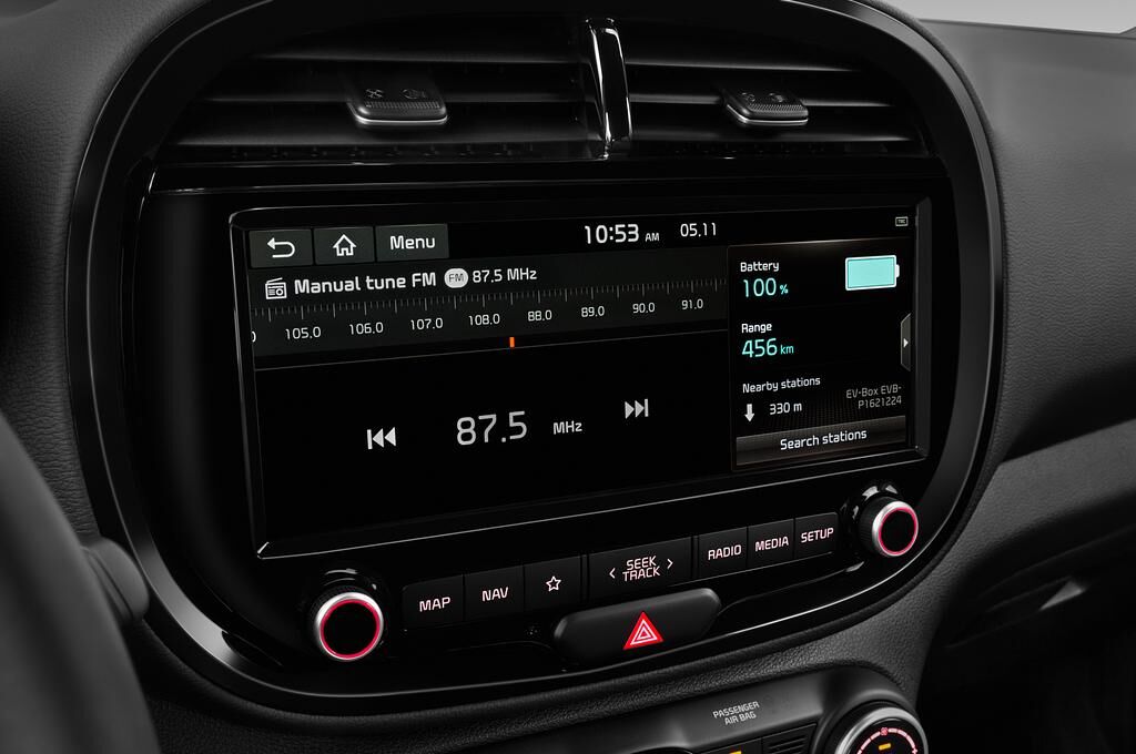 KIA e-Soul (Baujahr 2020) Sprit 5 Türen Radio und Infotainmentsystem