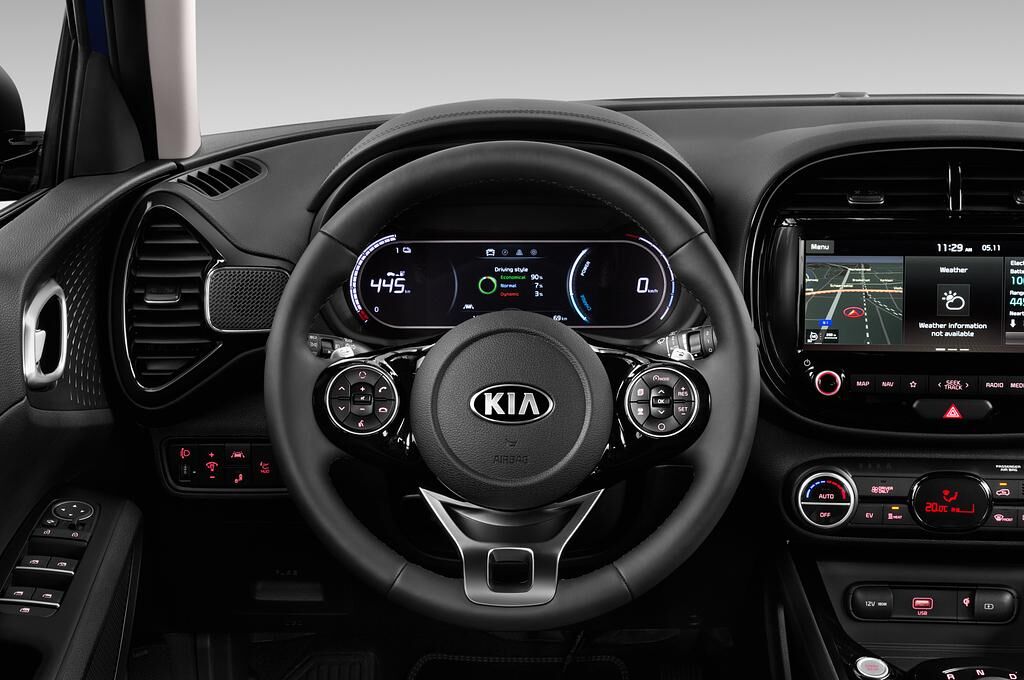 KIA e-Soul (Baujahr 2020) Sprit 5 Türen Lenkrad
