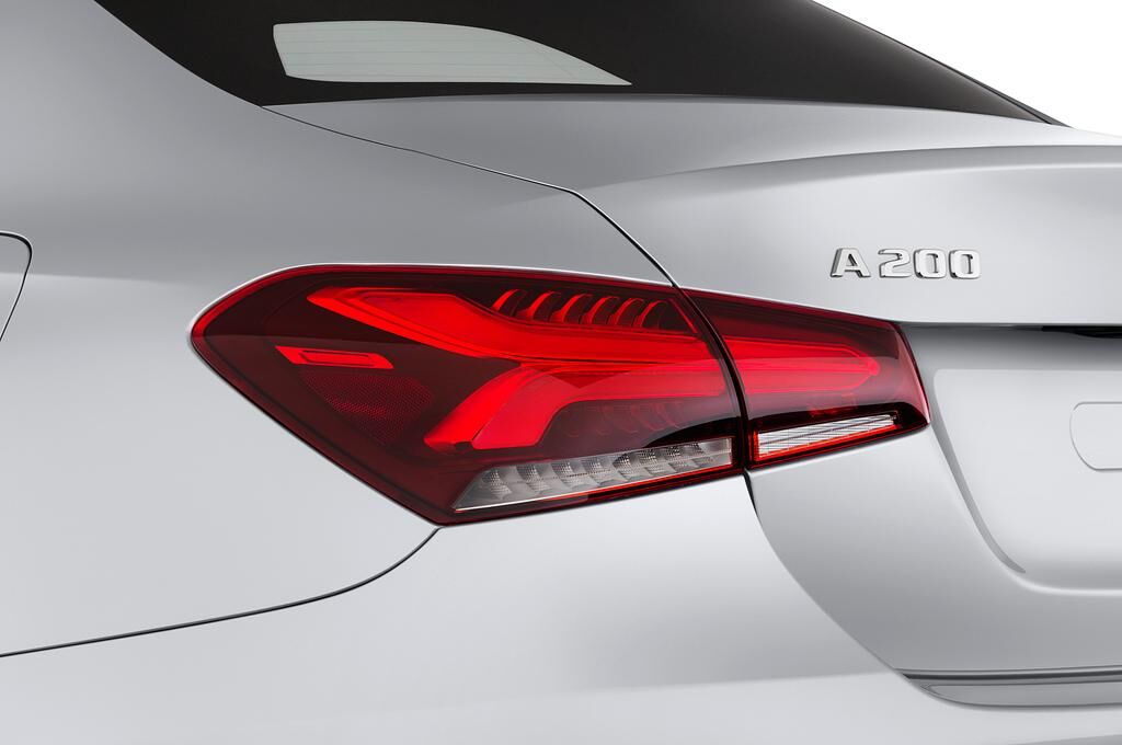 Mercedes A Class (Baujahr 2019) - 4 Türen Rücklicht