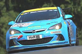 Opel Astra OPC Cup 2014 steht an der Startlinie
