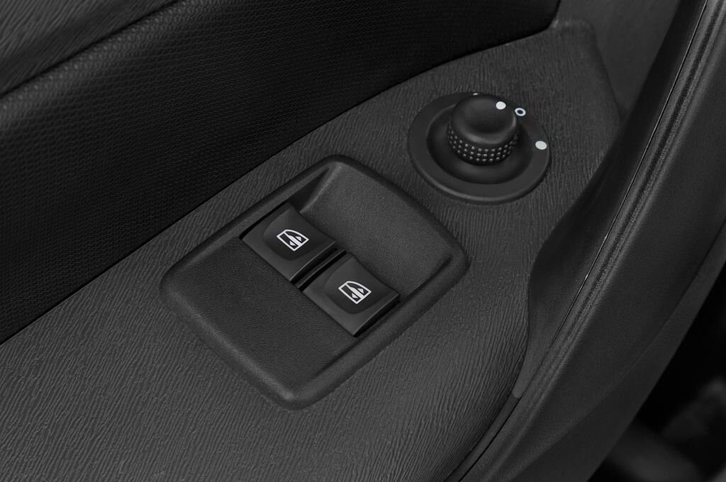 Mercedes Citan (Baujahr 2019) - 5 Türen Bedienungselemente Tür