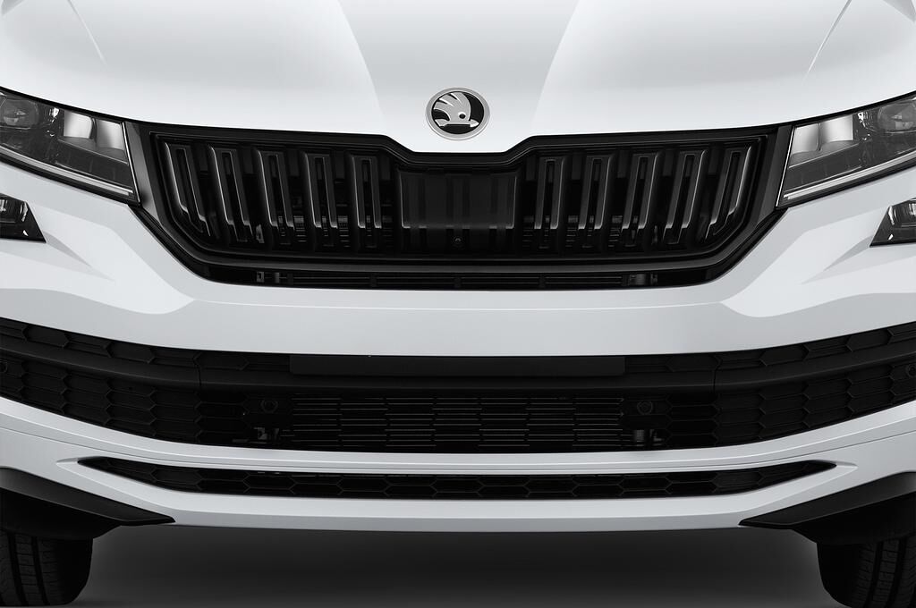 Skoda Kodiaq (Baujahr 2018) Sportline 5 Türen Kühlergrill und Scheinwerfer
