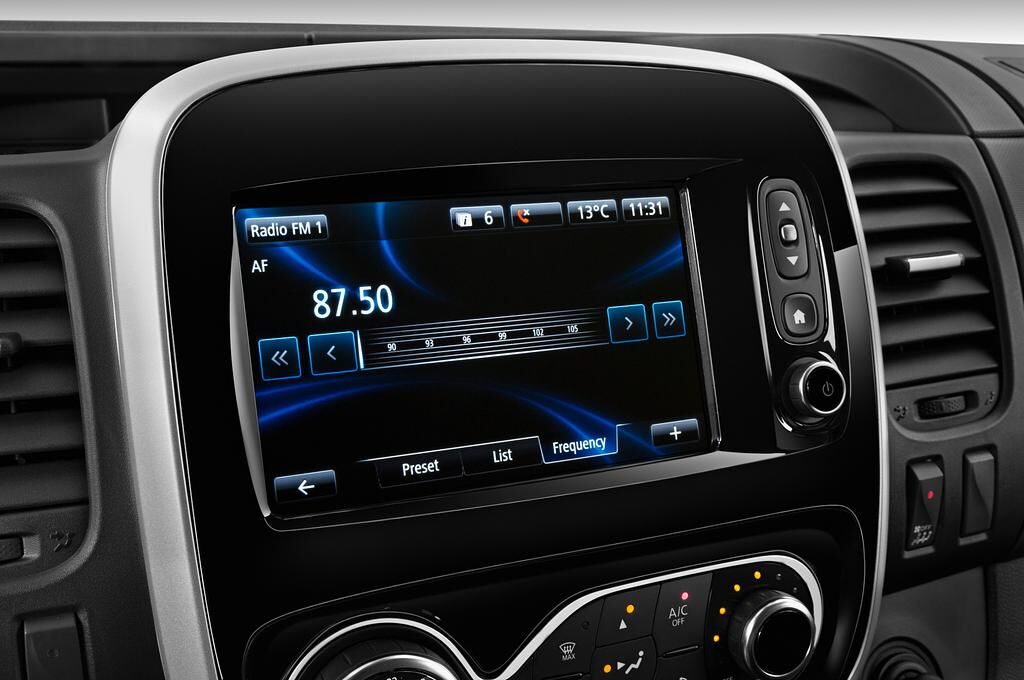 Renault Trafic (Baujahr 2020) Space Class 4 Türen Radio und Infotainmentsystem