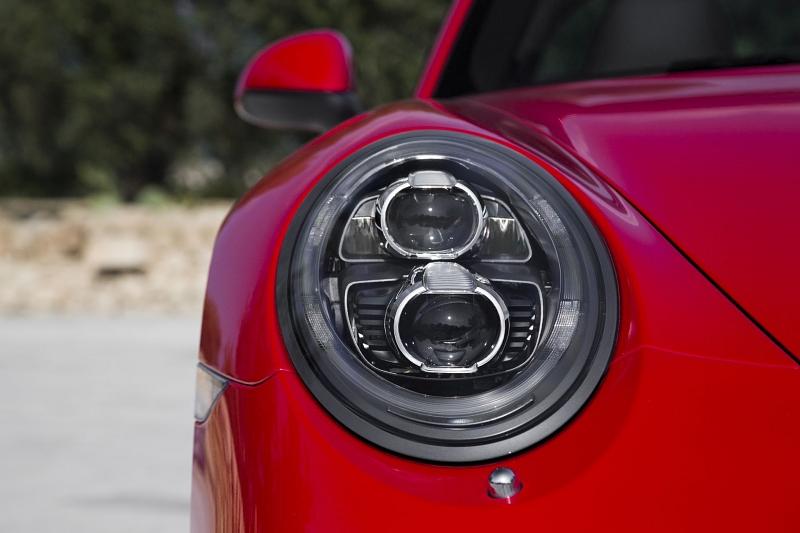 Scheinwerfer mit LED-Tagfahrlicht