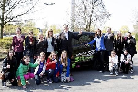 Mazda spendet für „SOS-Kinderdorf“-Familie
