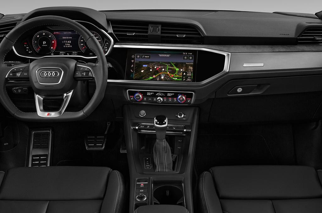 Audi Q3 Sportsback (Baujahr 2020) S Line 5 Türen Mittelkonsole