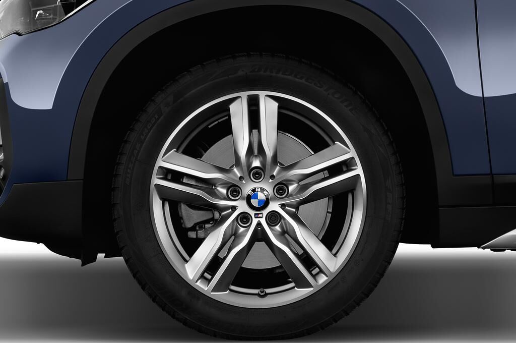 BMW X1 (Baujahr 2020) xLine 5 Türen Reifen und Felge