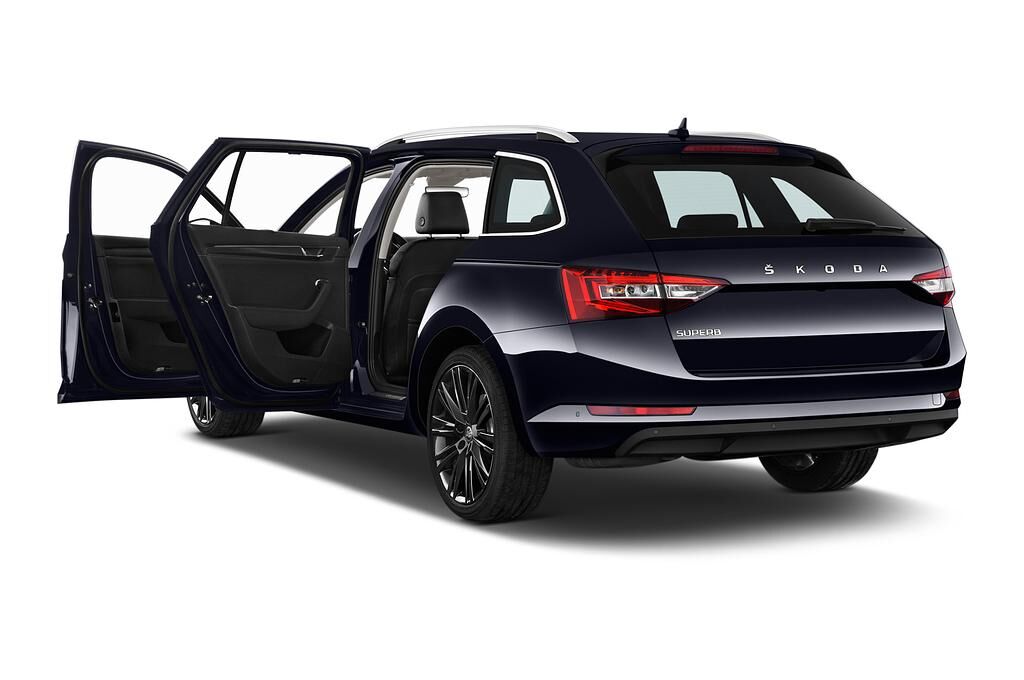 Skoda Superb Combi (Baujahr 2020) Style 5 Türen Tür geöffnet