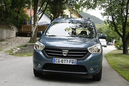 Dacia gibt eine Garantie von drei Jahren bis maximal 100.000 Kilometer.