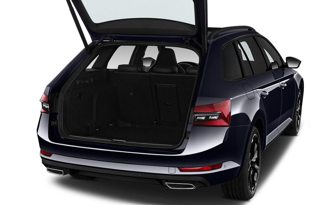 Skoda Superb Combi (Baujahr 2020) Sportline 5 Türen Kofferraum