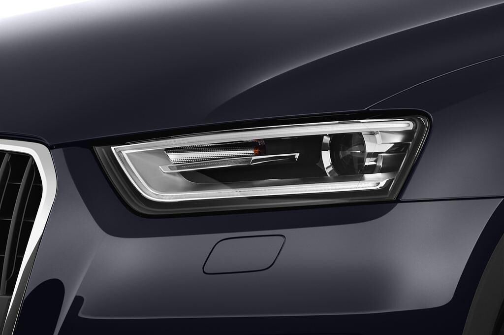 Audi Q3 (Baujahr 2012) - 5 Türen Scheinwerfer
