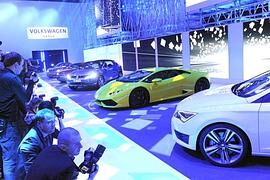 Premierenfeuerwerk auf dem Volkswagen-Konzernabend in Genf