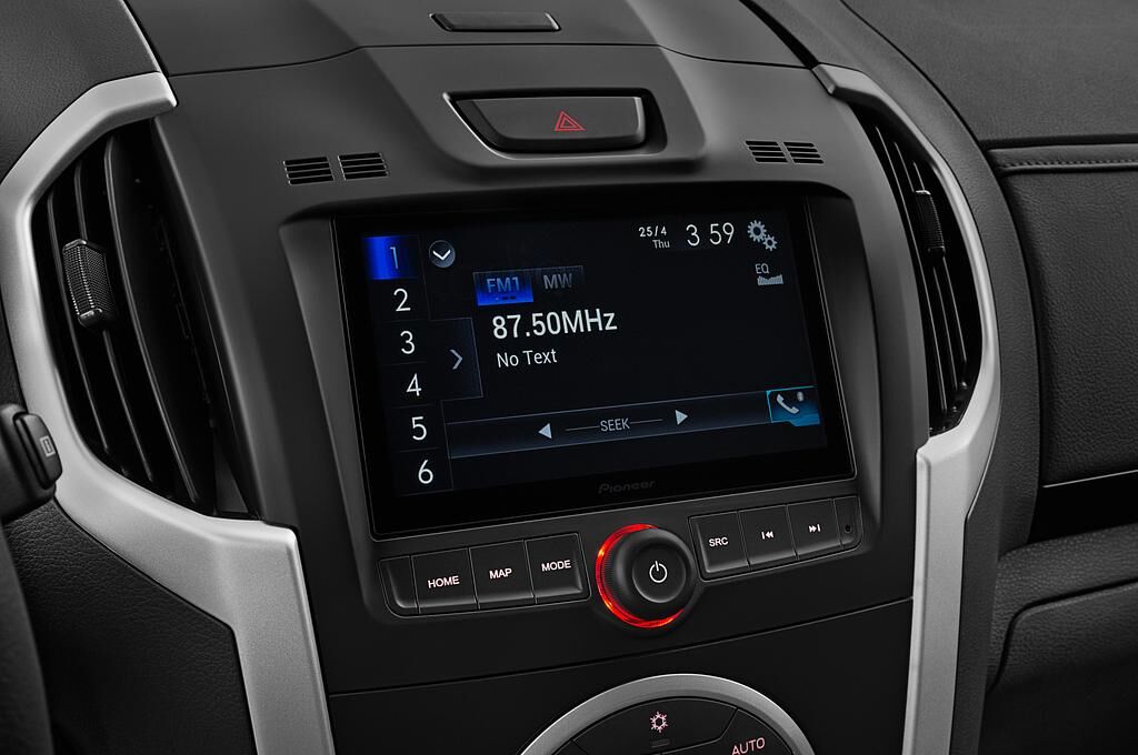 Isuzu D Max (Baujahr 2019) Premium 5 Türen Radio und Infotainmentsystem