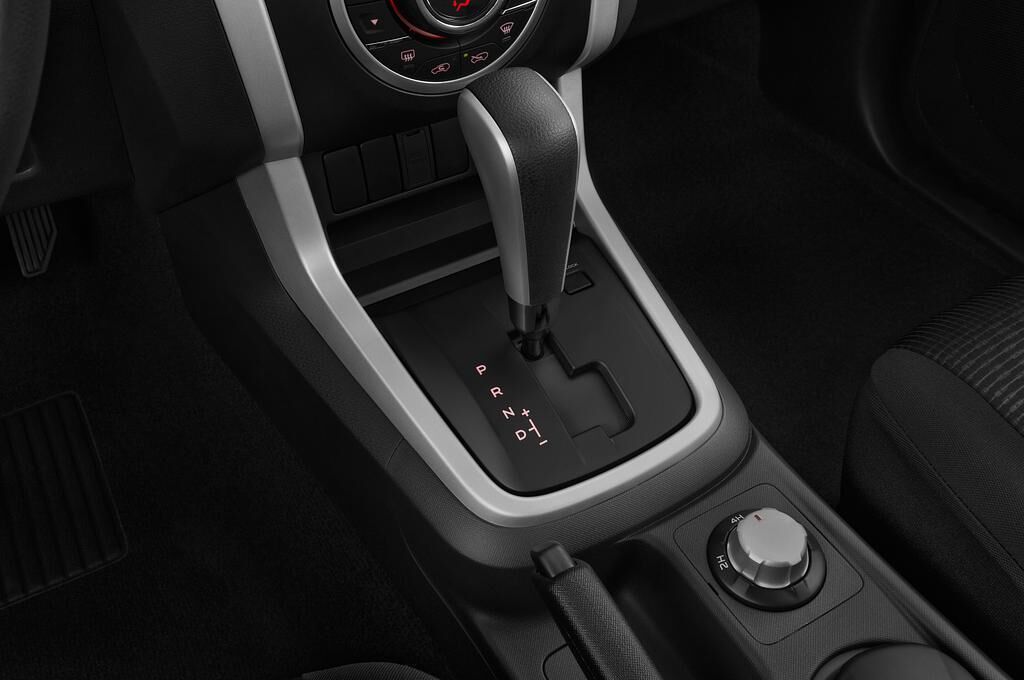 Isuzu D-Max (Baujahr 2019) Custom 2 Türen Schalthebel