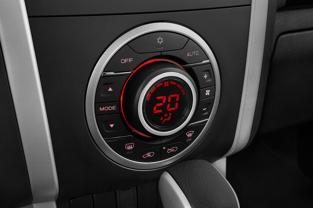 Isuzu D-Max (Baujahr 2019) Custom 2 Türen Temperatur und Klimaanlage