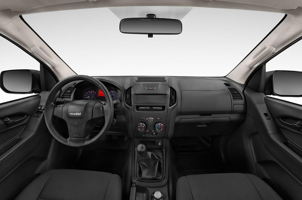 Isuzu D-Max (Baujahr 2019) Basic 2 Türen Cockpit und Innenraum