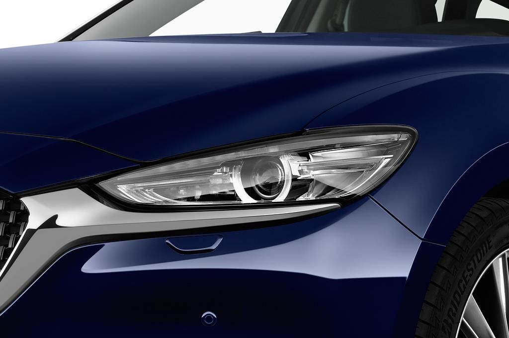 Mazda Mazda6 (Baujahr 2019) Sports-Line 5 Türen Scheinwerfer