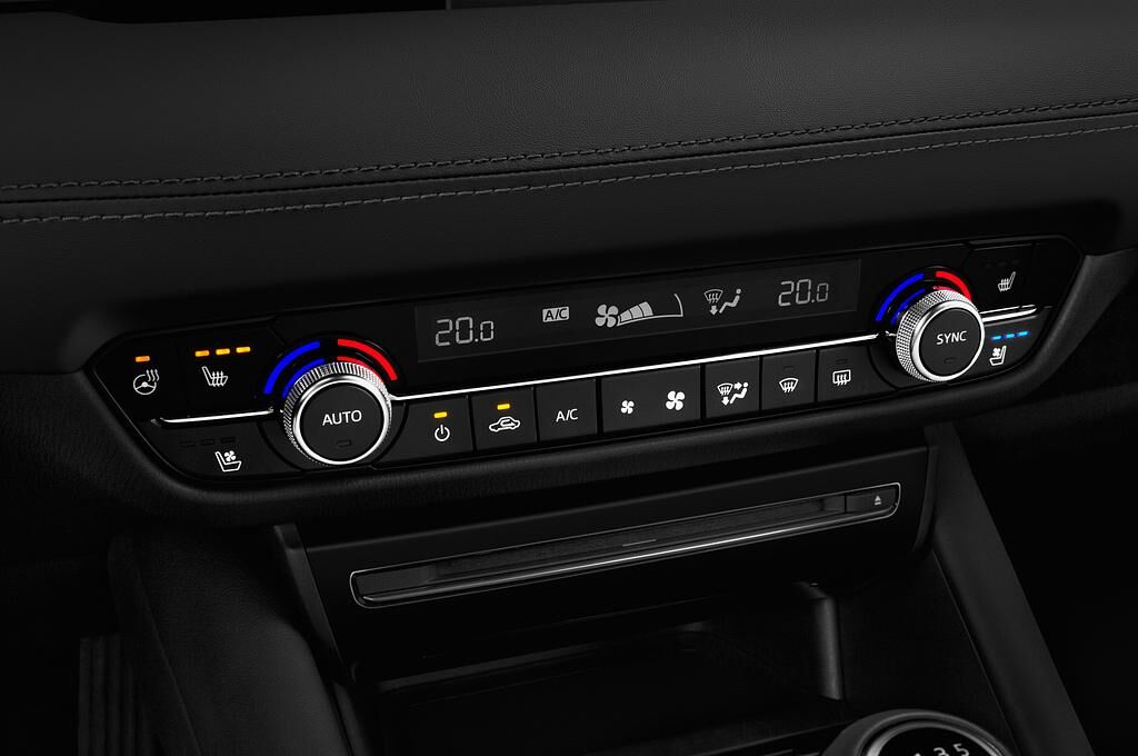 Mazda Mazda6 (Baujahr 2019) Sports-Line 5 Türen Temperatur und Klimaanlage