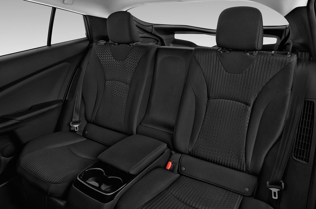 Toyota Prius (Baujahr 2019) Comfort 5 Türen Rücksitze