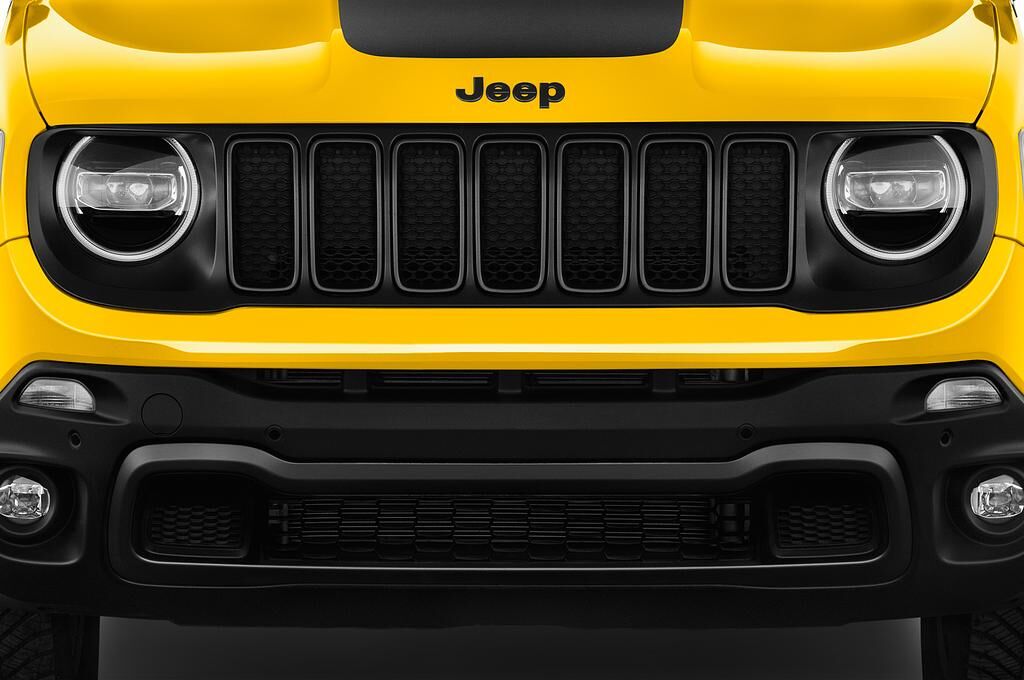 Jeep Renegade (Baujahr 2019) Trailhawk 5 Türen Kühlergrill und Scheinwerfer