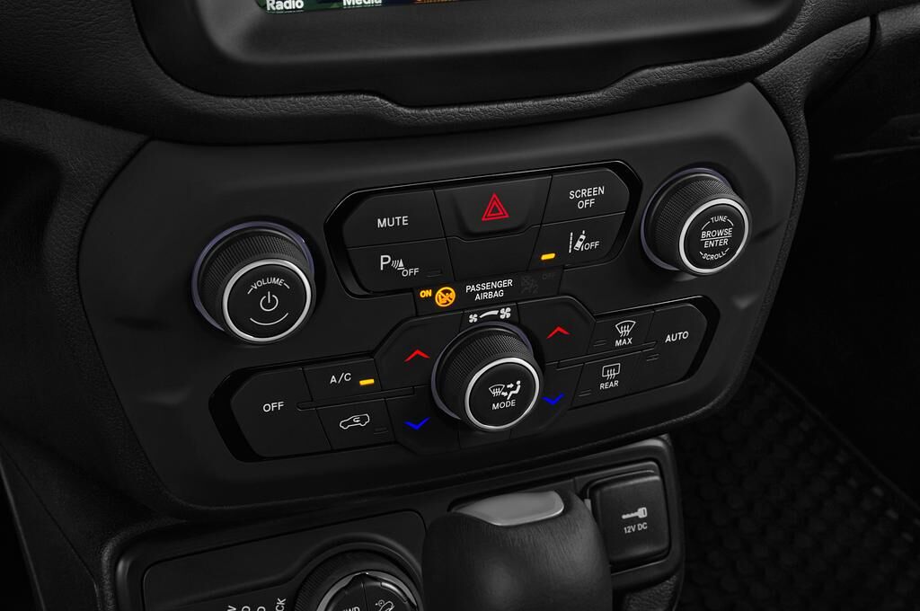 Jeep Renegade (Baujahr 2019) Trailhawk 5 Türen Temperatur und Klimaanlage