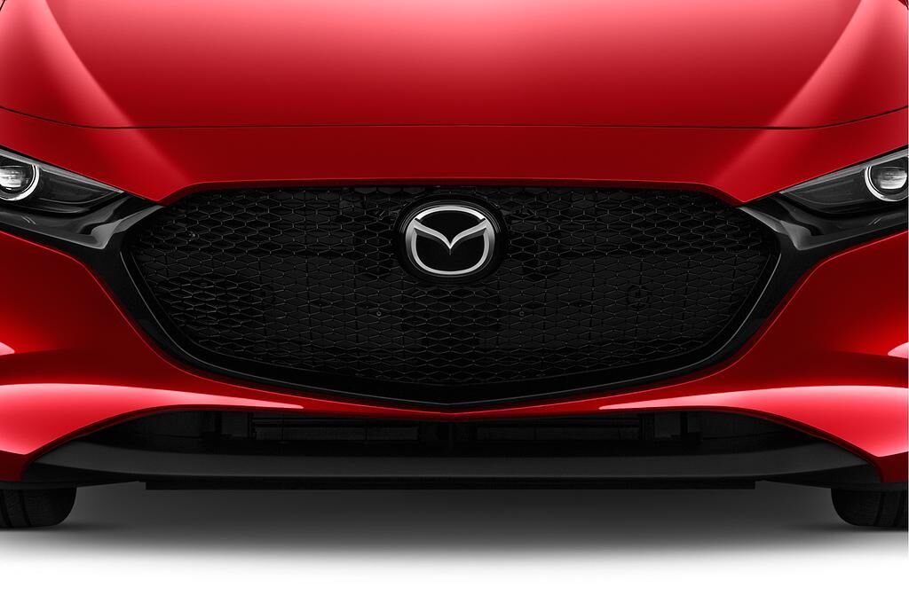 Mazda Mazda3 (Baujahr 2019) Selection 5 Türen Kühlergrill und Scheinwerfer