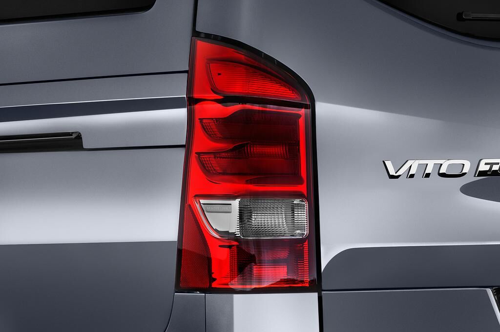 Mercedes Vito (Baujahr 2019) Edition 5 Türen Rücklicht