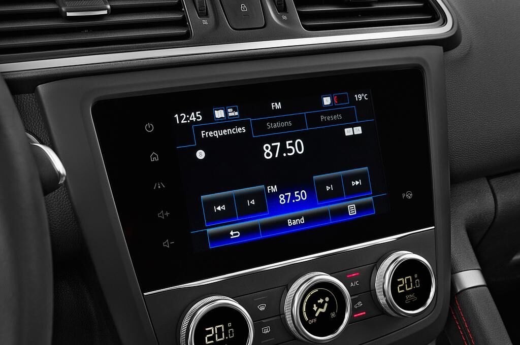 Renault Kadjar (Baujahr 2019) Bose Edition 5 Türen Radio und Infotainmentsystem