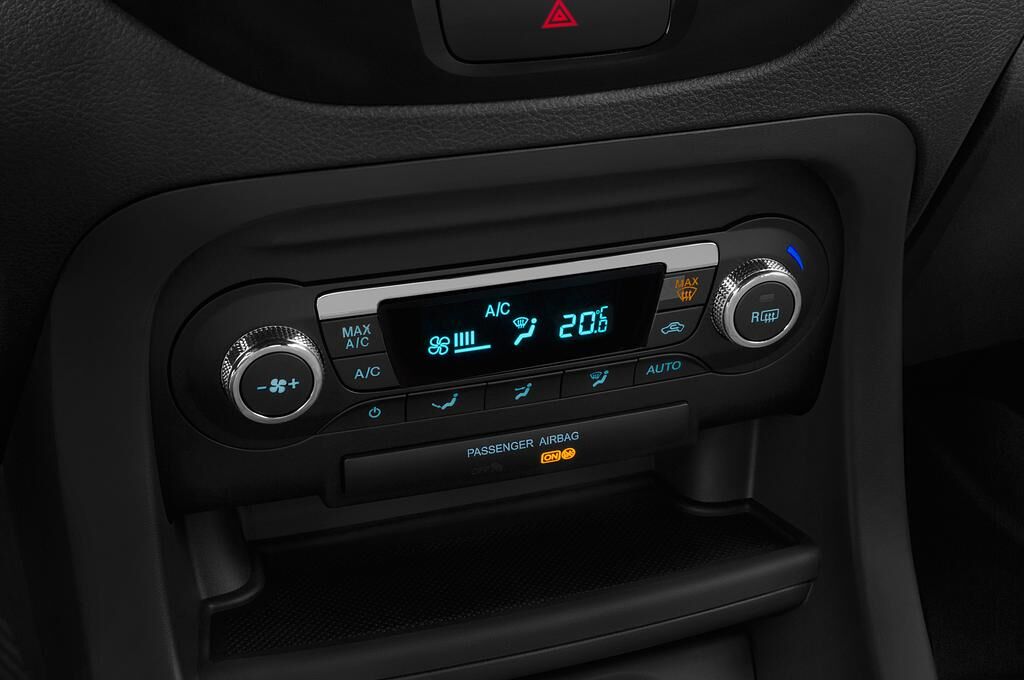 Ford KA+ (Baujahr 2019) Active 5 Türen Temperatur und Klimaanlage