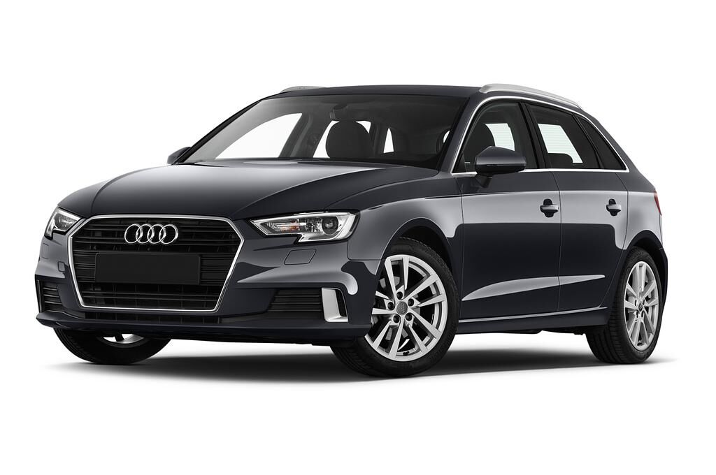 Audi A3 Sportback (Baujahr 2019) Sport 5 Türen seitlich vorne mit Felge