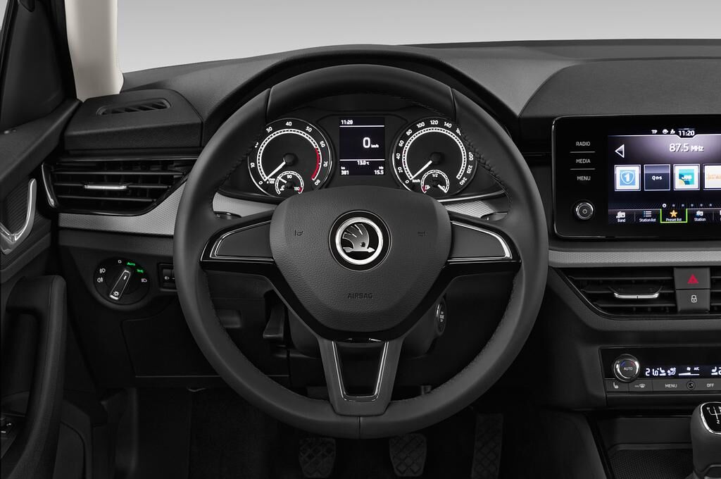 Skoda Scala (Baujahr 2019) Ambition 5 Türen Lenkrad