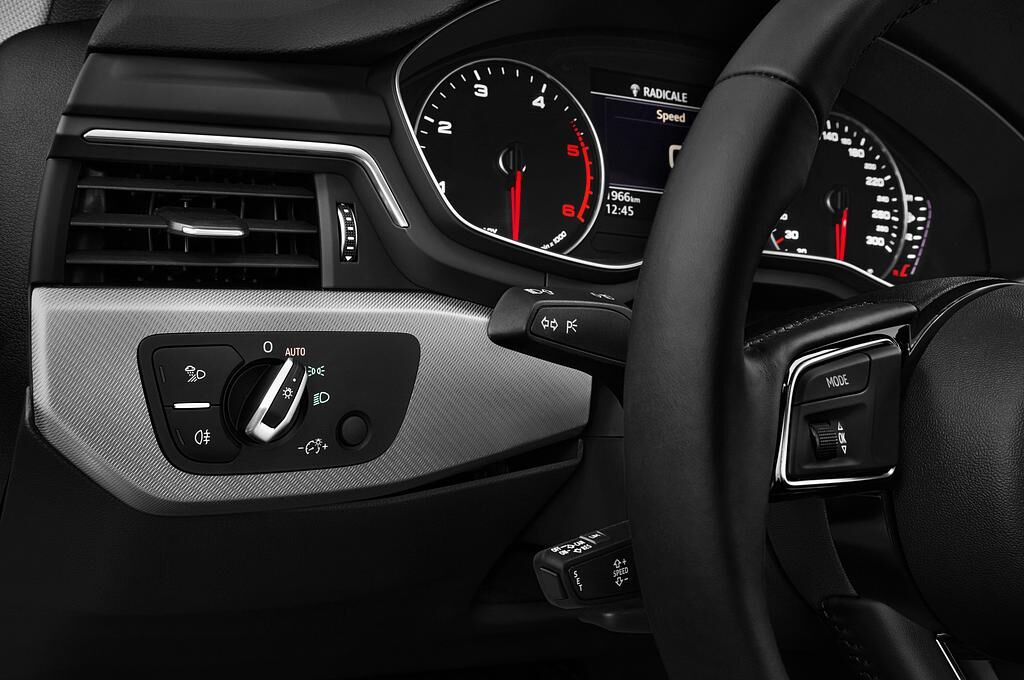 Audi A4 Avant (Baujahr 2019) Design 5 Türen Lüftung