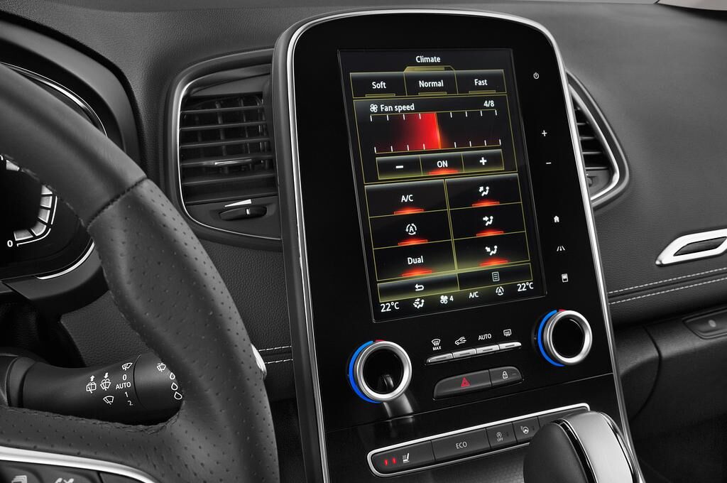 Renault Grand Scenic (Baujahr 2018) initiale paris 5 Türen Temperatur und Klimaanlage