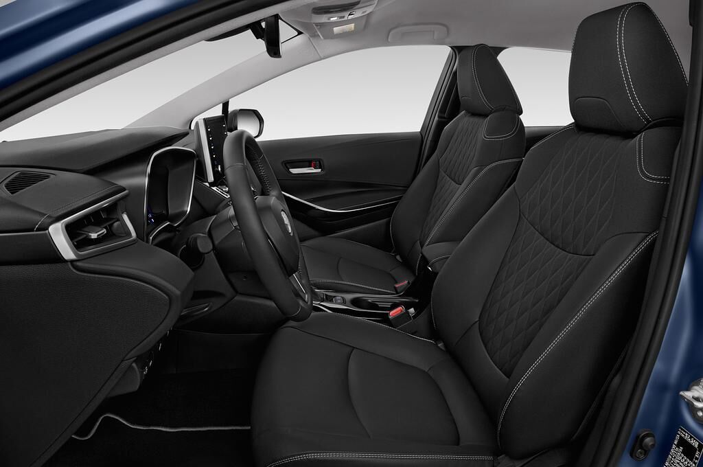 Toyota Corolla (Baujahr 2019) Club 4 Türen Vordersitze
