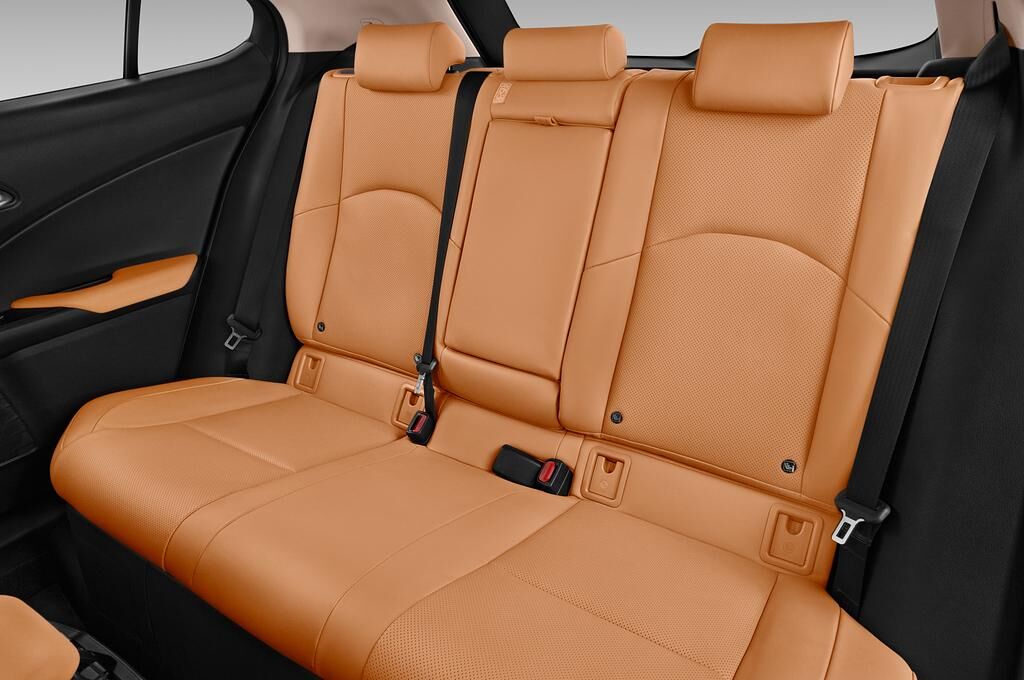 Lexus UX (Baujahr 2019) Luxury Line 5 Türen Rücksitze