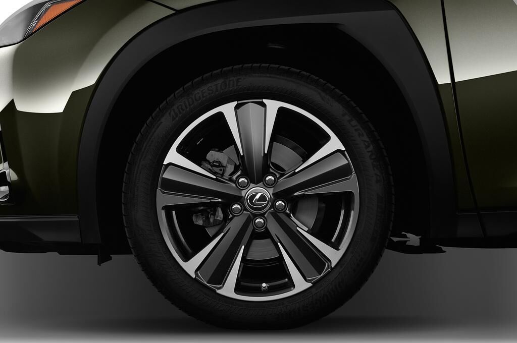 Lexus UX (Baujahr 2019) Luxury Line 5 Türen Reifen und Felge