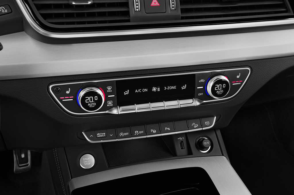 Audi Q5 (Baujahr 2022) S line 5 Türen Temperatur und Klimaanlage