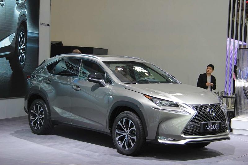 Lexus NX 200t