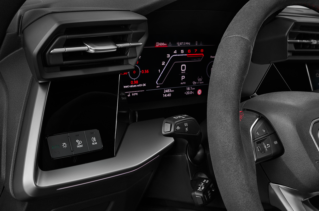 Audi RS 3 (Baujahr 2022) Base 4 Türen Lüftung