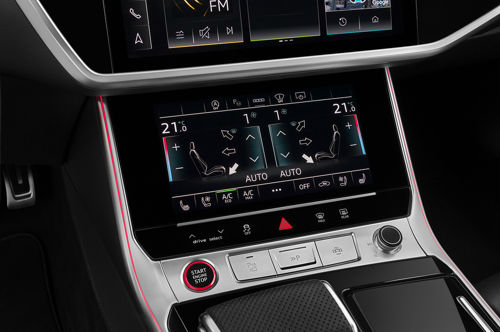 Audi RS 6 Avant (Baujahr 2022) - 5 Türen Temperatur und Klimaanlage