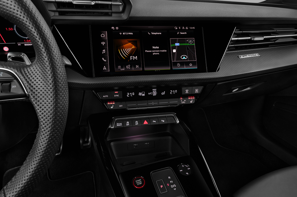Audi RS3 Sportback (Baujahr 2022) RS3 5 Türen Mittelkonsole
