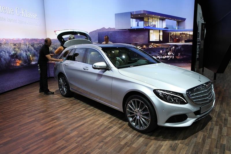 AMI 2014: Weltpremiere des neuen C-Klasse T-Modells von Mercedes-Benz