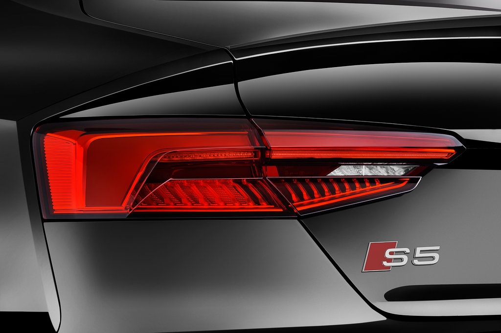 Audi S5 Sportback (Baujahr 2021) - 5 Türen Rücklicht