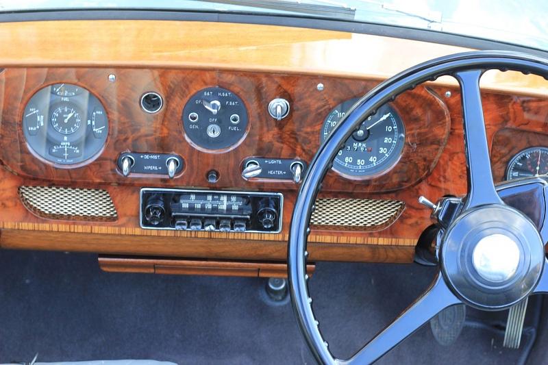 Der Fahrer hat alles im Blick.