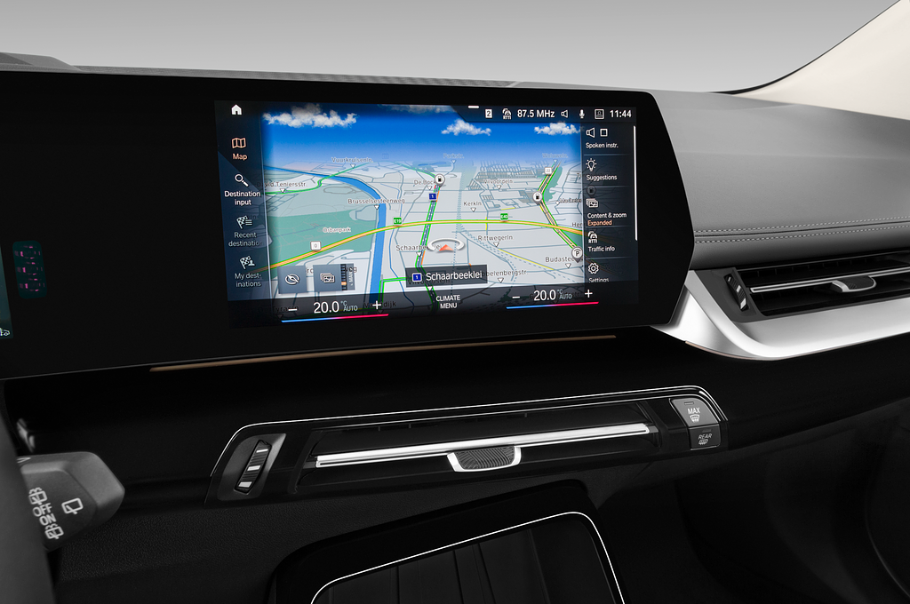 BMW 2 Series Active Tourer (Baujahr 2022) Luxury Line 5 Türen Mittelkonsole